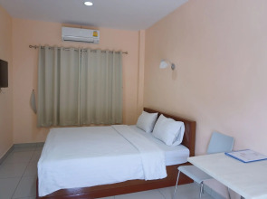 Jirasin Hotel & Apartment