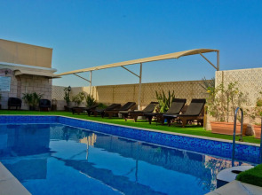 Отель Al Maha International