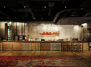 DoubleTree by Hilton Hotel Melbourne - Flinders Street