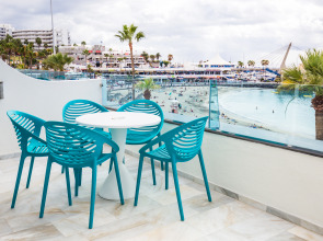 Отель HOVIMA La Pinta Beachfront Family