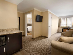 Embassy Suites Los Angeles - Glendale