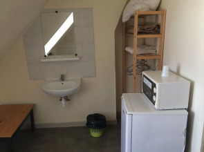 Отель Au Royal Mad