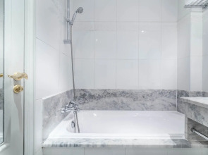 Hôtel Le Lavoisier & Spa