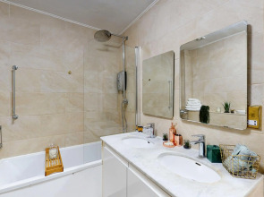 Park Lane Apartments - Clarges St