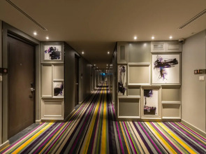 Отель Maitria Sukhumvit 18 Bangkok – A Chatrium Collection