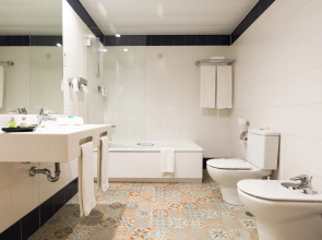 Legendary Porto Hotel