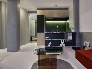 The Newel Metaxourgeio