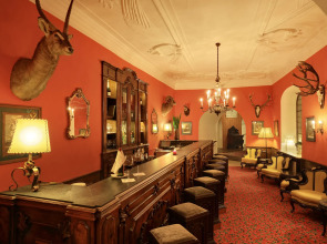 Hotel Schloss Weikersdorf