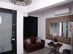 BGuest Hotel & Residence