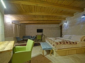 Zeus Cave Suites
