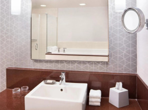 Le Meridien Arlington