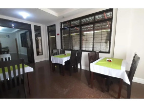 Adelaida Pensionne Hotel