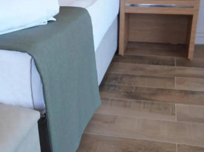 Aurasia SeaSide Hotel