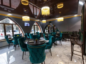 Отель Georgia Gold