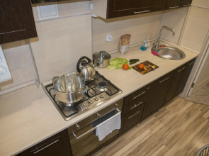 Барбарис на улице Парижской Коммуны 40