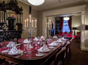 The Trinity City Hotel