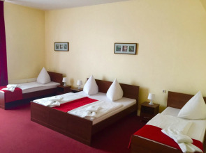 Mikon Eastgate Hotel