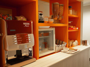 Premiere Classe Orange