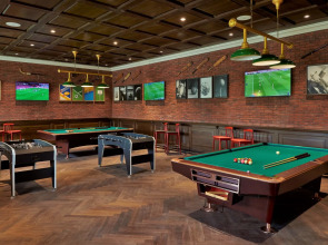 Hilton Salwa Beach Resort & Villas