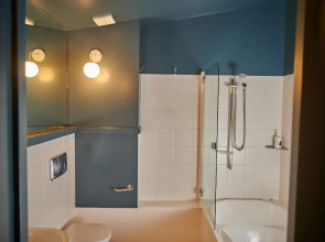 The Central Hotel Queenstown, A Naumi Chapter