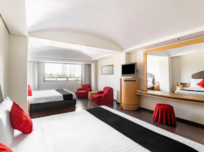 Capital O Andrade, Mexico City