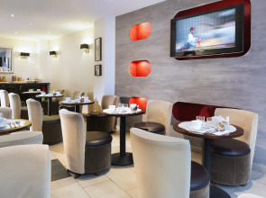 Hotel 10 Opera by HappyCulture