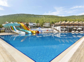 Ramada Resort by Wyndham Akbuk