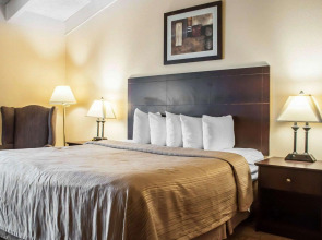 Quality Inn Buffalo Airport