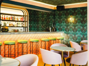 Belroy Hotel and Apartments