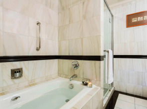 Renaissance Riverside Hotel Saigon