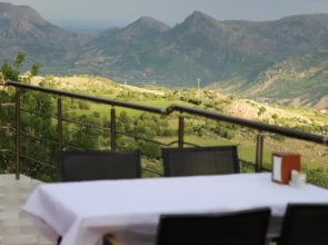 Nemrut Euphrat Hotel