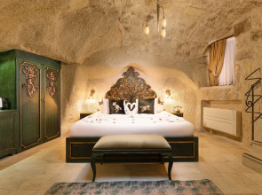 Elysion Cave Suites