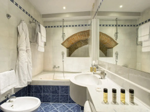 Отель Grand Hotel Cavour