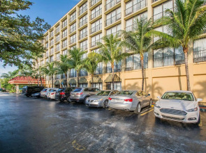 North Miami Beach Gardens Inn & Suites