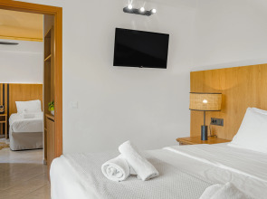 Socrates Hotel Malia Beach