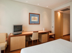 Отель ILUNION Pio XII