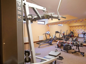 Hotel Dworek Tryumf Dąbrowscy Spółka Jawna