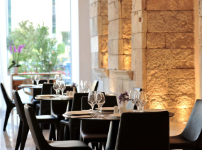 Athenaeum Grand Hotel