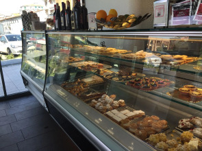 Blue Shades Aparthotel