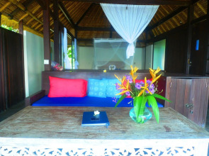 Bloo Lagoon Eco Village