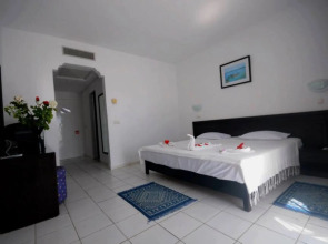 Cyclamens Hotel Mechmoum