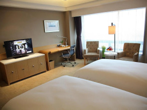 Отель Shanghai Hongqiao Airport Boyue Hotel – AirChina