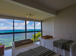 Coco de Mer Hotel and Black Parrot Suites