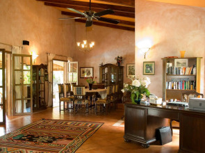 Castello Beach Hotel