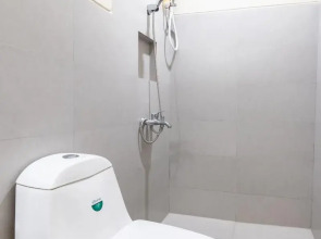 OYO 110 Asiatel Airport Hotel