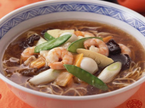 OYO 861 Patong Dynasty Hotel