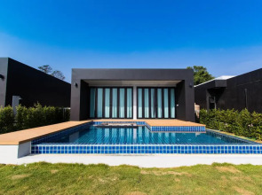 Sunshine Paradise Resort