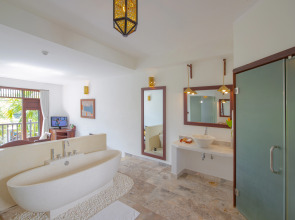 Legacy Hoi An Resort