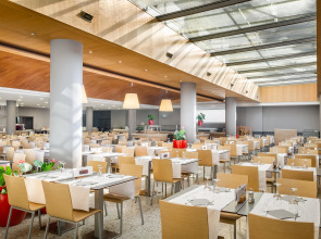 Отель Alegria Caprici Verd