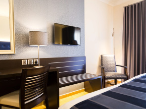 AX The Victoria Hotel